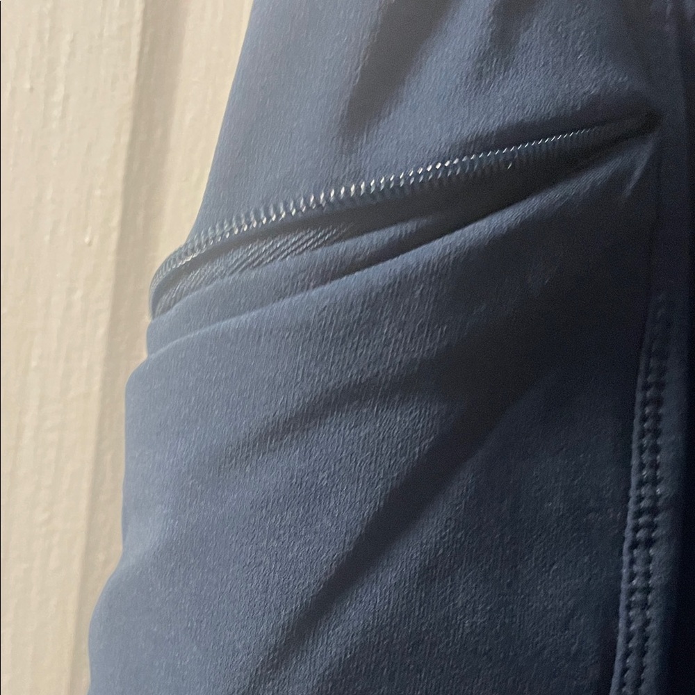 Eddie Bauer Women’s Size 4 Trail Pants Navy Cargo Pockets Hiking Outdoor Stretch - Picture 5 of 15